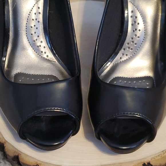 6.0M Dexflex. Not 6.5W Originally misrepresented. - Picture 2 of 8